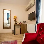 Hotel Corner Garden 5*