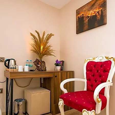 Corner Garden Hotel 5*