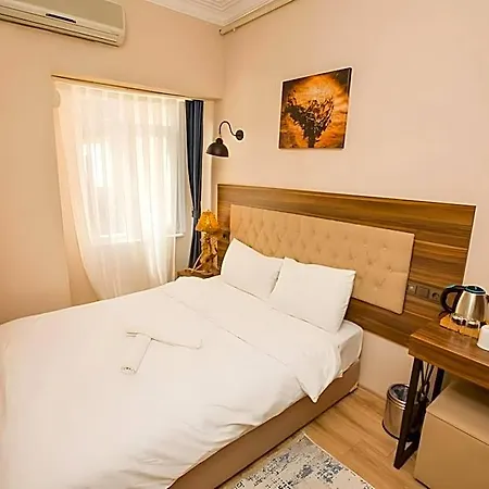 Corner Garden 5*
