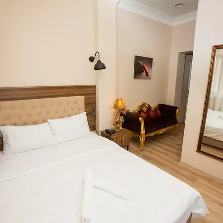 Corner Garden فندق