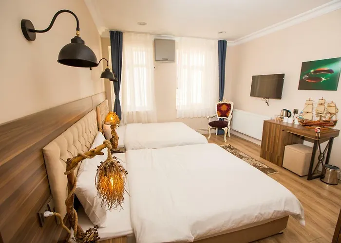 Hotell Corner Garden 5*