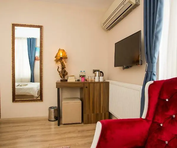 Hotell Corner Garden 5*