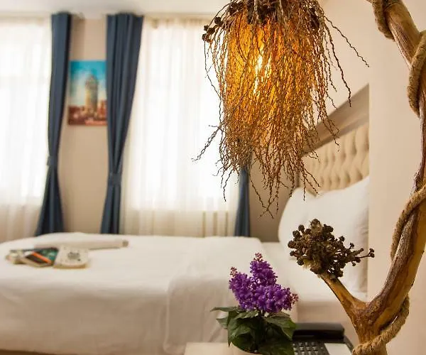 Hotel Corner Garden 5*